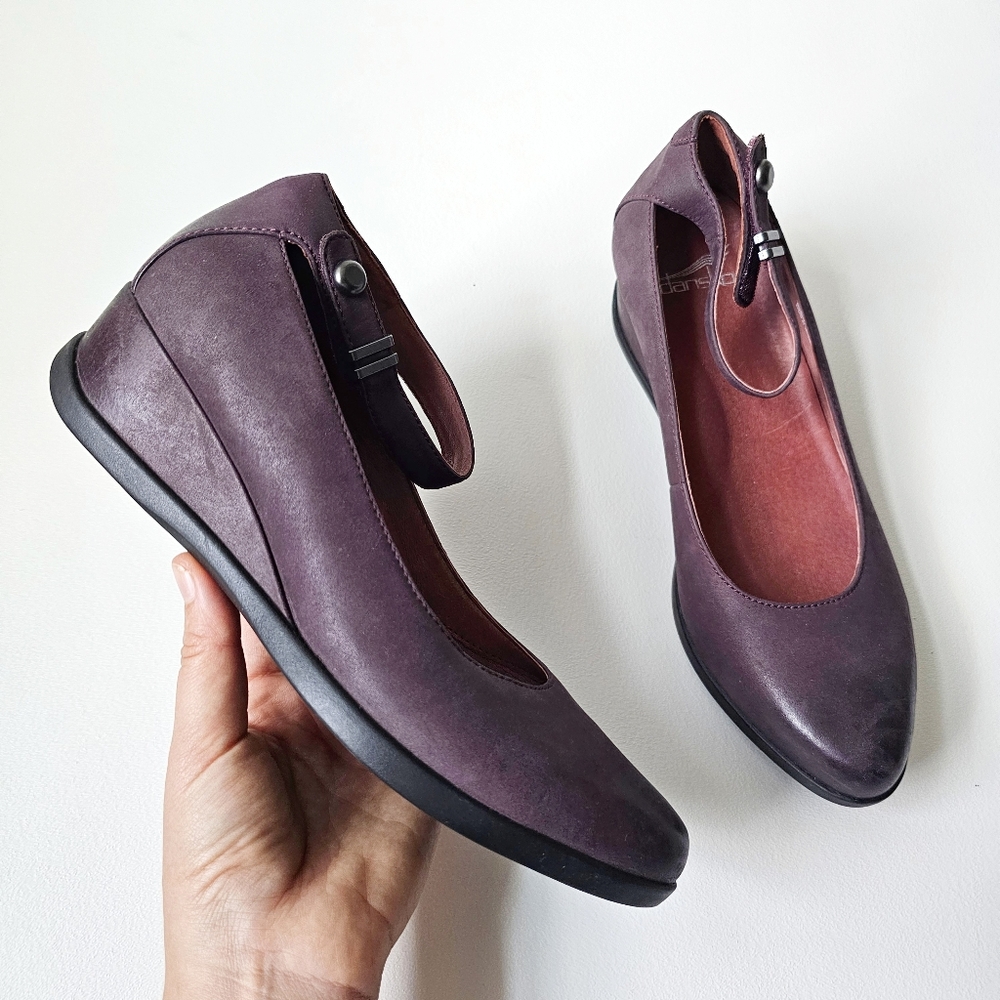 Dansko Women’s Shaylee Waterproof Wedge Pumps – Plum Leather Size 39 (8.5–9)